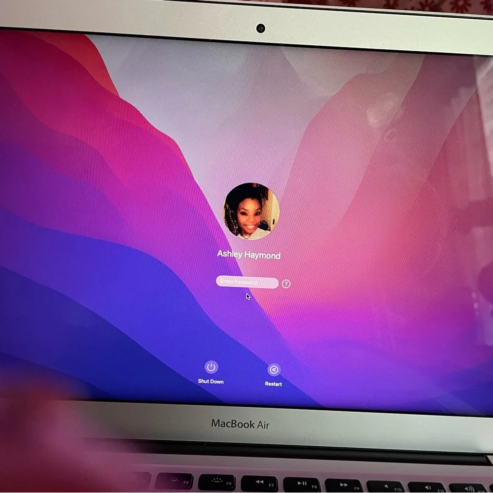 Apple MacBook Air - Silver